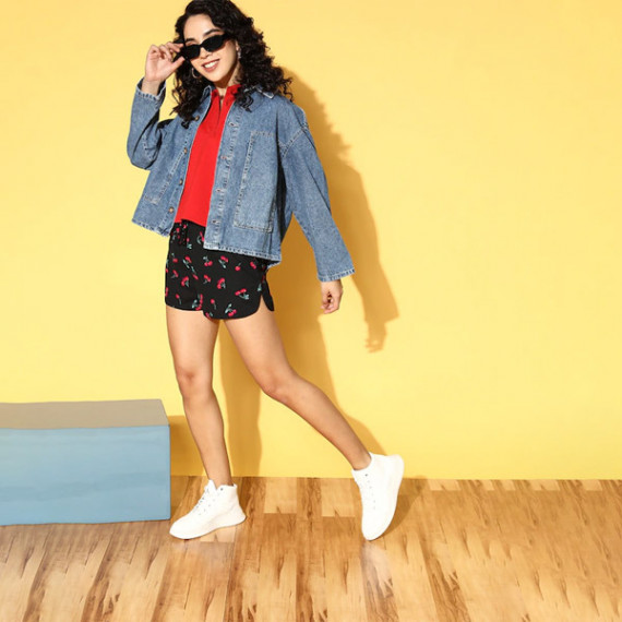 https://www.fineclothes.in/products/women-black-conversational-vacay-attire