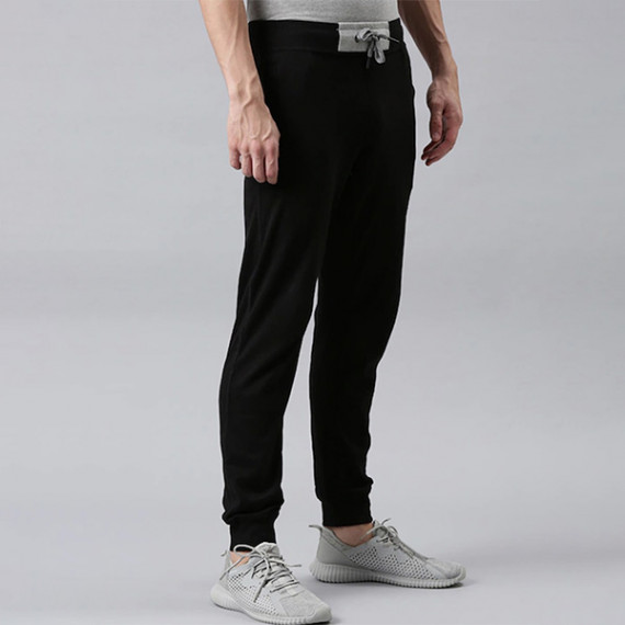 https://www.fineclothes.in/products/men-black-solid-organic-cotton-track-pants