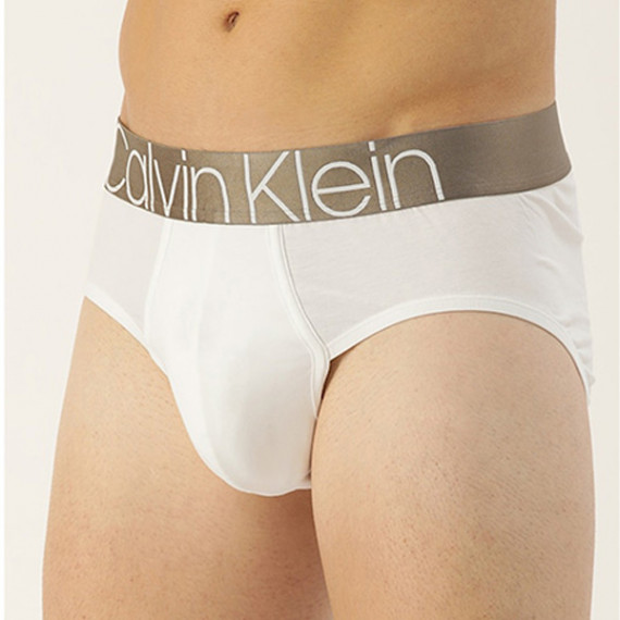 https://www.fineclothes.in/products/men-white-solid-briefs-nb2536100