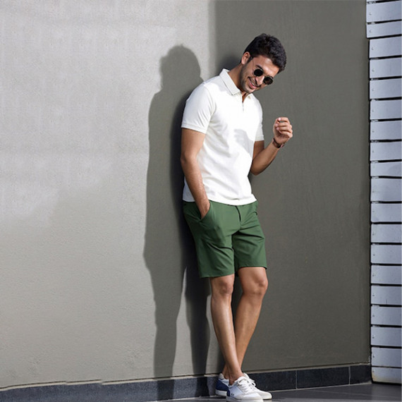 https://www.fineclothes.in/products/men-green-4way-stretch-chino-shorts
