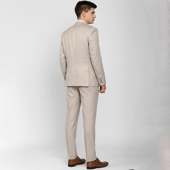 https://www.fineclothes.in/products/sg-rajasahab-mens-suit-set